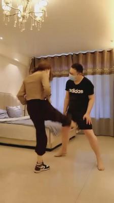 【泽安安】AJ鞋棉船袜暴力踢裆 bf820