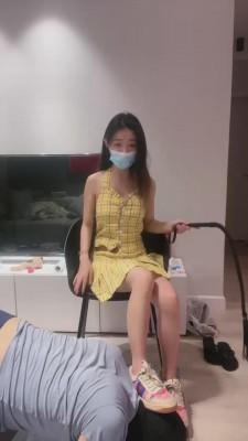 【子颜】运动鞋白棉袜全体重踩狗 bf12231