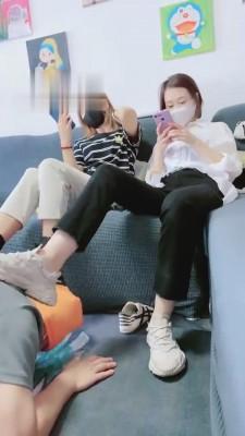 【美离子】新素人-绝版女神身材首调狗 bf941