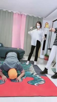 【美离子】新素人-绝版女神身材首调狗 bf941