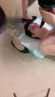 【简公主】澳洲舔脚狗，日常舔脚，脚喂食 bf932