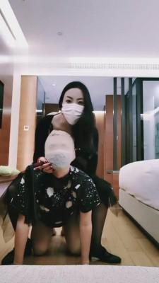 【一禾】御姐范黑丝高跟钻胯羞辱 bf1009