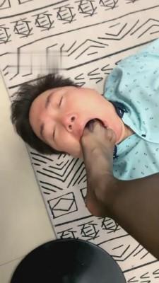 【猫熙小主】模特高跟黑丝碾压脚垫【完整版】 bf1024