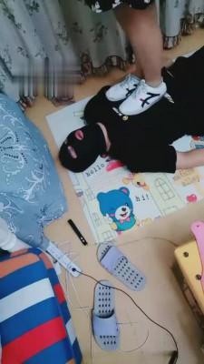 【天津冰冰女主】全程狂抽耳光1000个全体重踩 bf1063