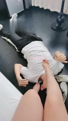 【微希】闻健身后的臭鞋臭脚 bf1058