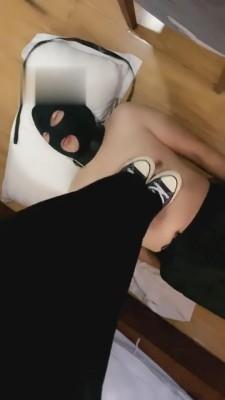 【不期而遇】帆布鞋舔鞋/踩踏/狂踹/踩狗眼 bf1049