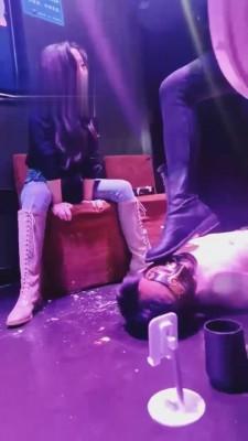 【小拽主人】群调-强制吃呕吐物 bf1031