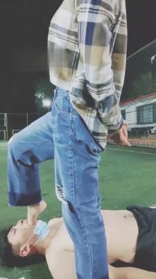 【菠萝菠萝蜜】户外帆布鞋全体重踩踏 bf1035