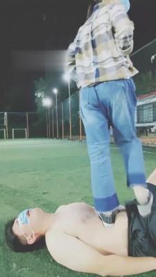 【菠萝菠萝蜜】户外帆布鞋全体重踩踏 bf1035