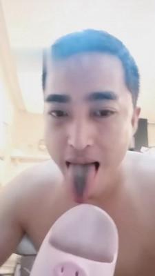 【刘二狗】狗就只配在餐桌下吃饭（无意识踩踏） bf1089