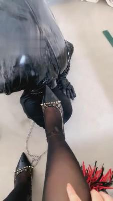 【伊兮夫妻】户外楼道公开遛狗 bf1133