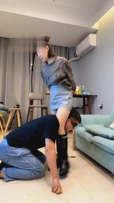 【lucky】酒吧精神小妹暴虐酒保 bf1248