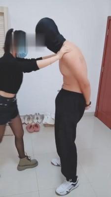 【奈奈】短靴黑丝深喉踩踏专场 bf1319