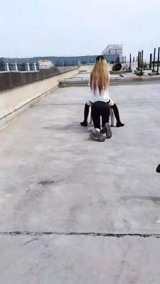 【傲柔】天台提档踩踏骑马狠踹 bf1446