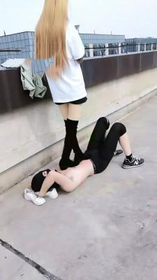 【傲柔】天台提档踩踏骑马狠踹 bf1446