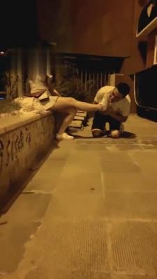 【刘二狗】户外素人小姐姐开发成功 bf1387