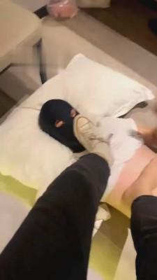 【小乔】脏臭帆布鞋虐死贱货 bf1546