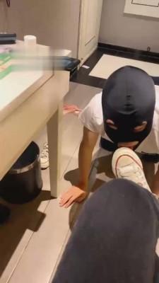 【小乔】脏臭帆布鞋虐死贱货 bf1546