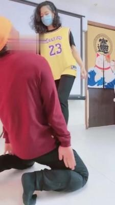 【美离子】素人-劲爆舔脚plus-白袜羞辱 bf1507