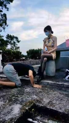 【暴力美学】户外舔靴子踩踏 bf1632