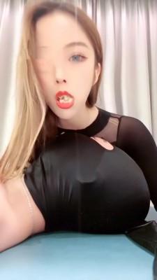 【一诺大小姐】咀嚼喂食美臀诱惑 bf1631