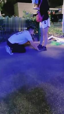 【刘二狗】素人小姐姐路口调狗 bf1645