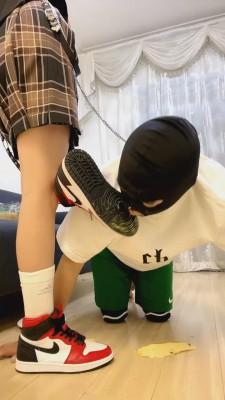 【暴力美学】咀嚼喂食/AJ喂食/白袜踩踏喂食 bf1699