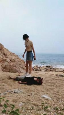 【暴力美学】海滩踢裆耳光踩踏 bf1848