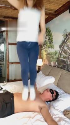 【魅儿】健身女神小白鞋全体重踩踏 bf1863