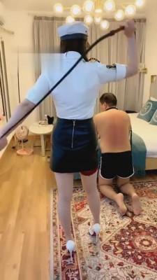 【茹雪】皮裙女警严惩囚犯 bf1797