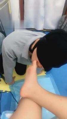 【大连雪主】白鞋白棉袜踩踏喂食 bf1877