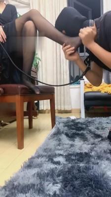 【丞丞】舞蹈老师黑丝羞辱学生 bf2013