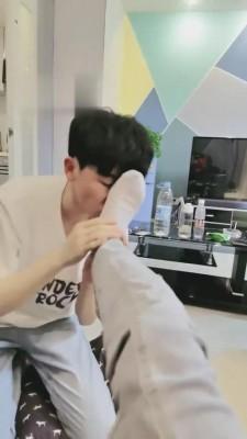 【岁岁殿下】让奶狗男朋友舔脏鞋 bf2062