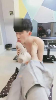 【岁岁殿下】让奶狗男朋友舔脏鞋 bf2062