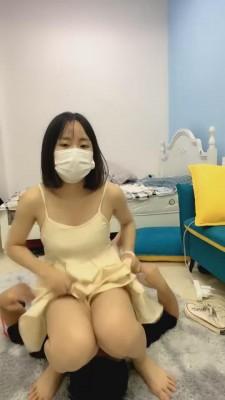 【小乔】骑马/夹头/钻胯/虐乳/耳光/踩踏 bf2055