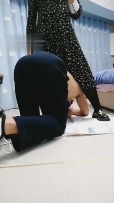 【情侣月儿】剧情-额日子怎么被后妈调成狗 bf2068