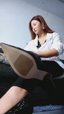 【灵汐】舔鞋狗最爱妈妈的鞋 bf2026