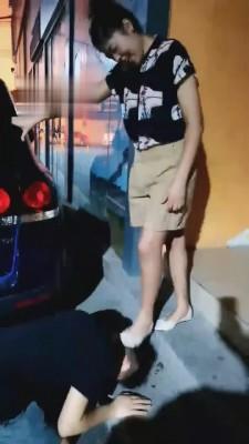 【梵高】平底鞋路人美女开发 bf2132