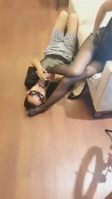 【夕微】黑丝高跟女神遛狗深喉专场 bf2214