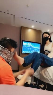 【仙女殿下】网红模特重度踢裆 bf2255