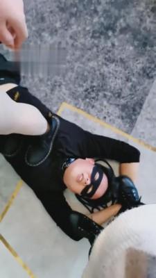 【猫神大人】绑架威胁老板-踩踏坐脸 bf2295