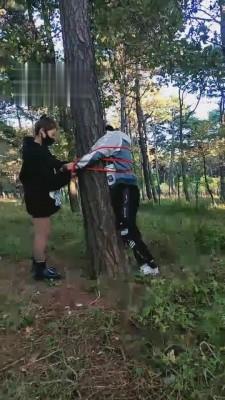 【雪儿】马丁靴无限踢打-捆绑起来狠虐 bf2378