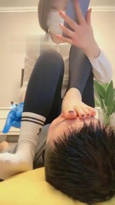 【茹雪】坐脸窒息/喂食/深喉 bf2341