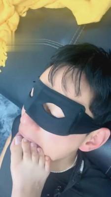 【丞丞】运动后小白短袜羞辱狗 bf2492