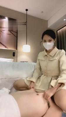 【弯弯小阿姨】小白鞋原味臭丝袜羞辱 bf2519