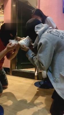 【丞丞】KTV公开处刑双狗 bf2531