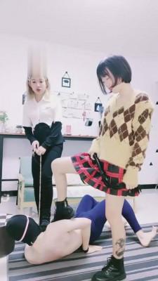 【丝洛】双S-带妹妹踢废贱狗 bf2564