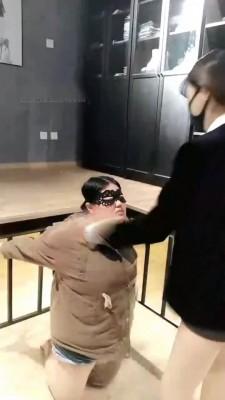 【宇婉莹】耳光打女奴伺候我 bf2639