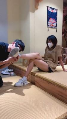 【丞丞】私人影院白袜崇拜 bf2572