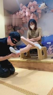 【丞丞】私人影院白袜崇拜 bf2572